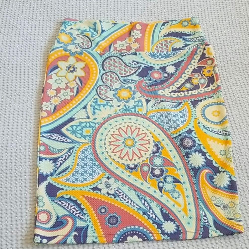 LuLaRoe cassie skirt paisley size M